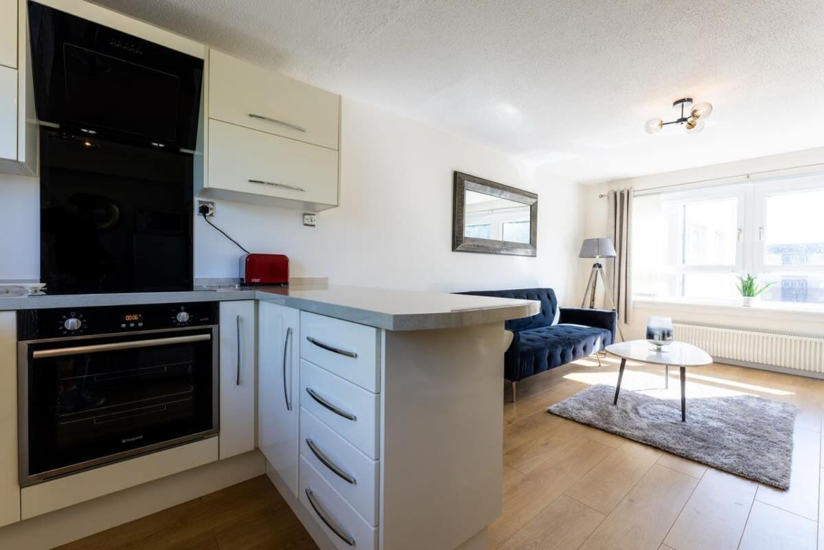 Stunning City Centre 1 Bed With Free Parking Glasgow Eksteriør billede