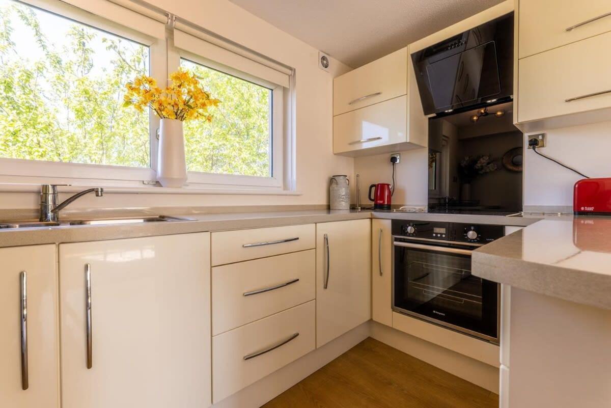 Stunning City Centre 1 Bed With Free Parking Glasgow Eksteriør billede